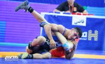 فن کشتی آزاد - علی مومنی - لیگ برتر کشتی آزاد - عکاس مجتبی شورمیج