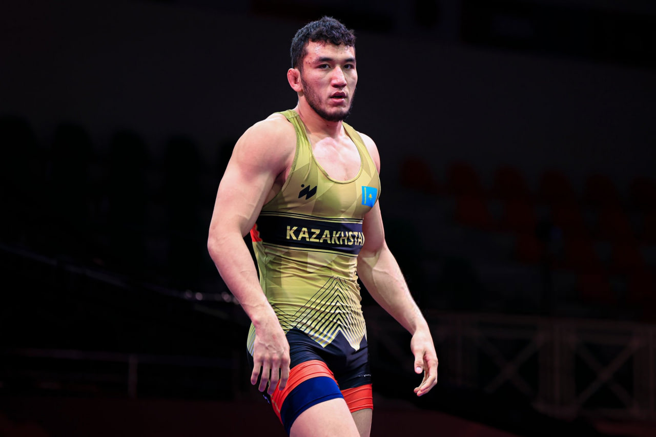 ریزابک آیتموخان